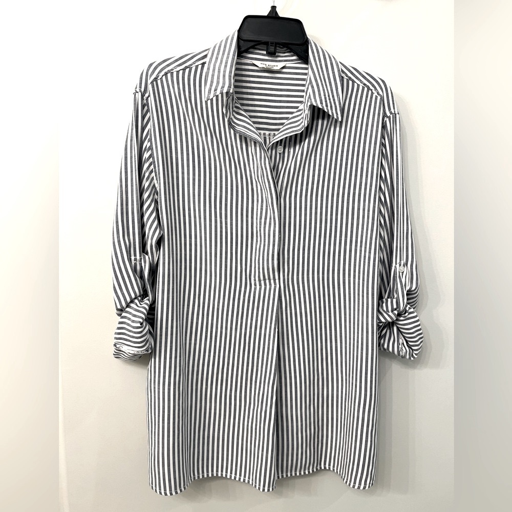 🩵Max Studio Blue and White Striped Button Down Shirt